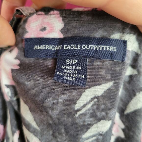 American Eagle 100% Modal Grey & Pink Floral Boho Ruffle Top sz S - Picture 4 of 6